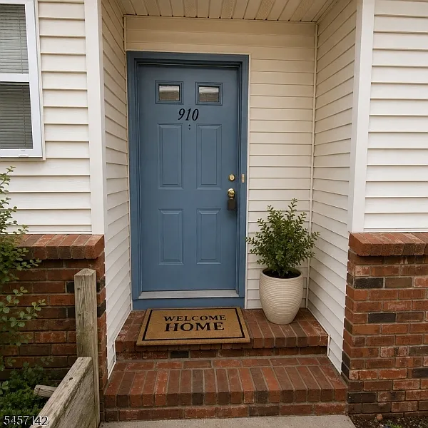 1 bed, 1.5 bath, $2,200 — Photo 1