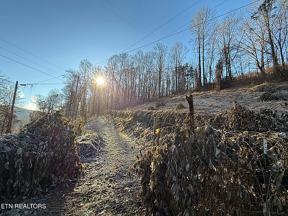 4th image of S South Marlow Rd