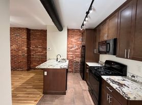 93 S 22nd St, Pittsburgh, PA