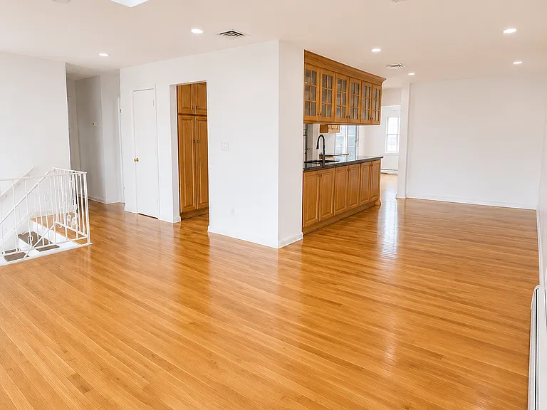 38 Valley Ln E #1 — Photo 5