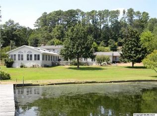 620 Browns Creek Rd, Guntersville, AL 35976