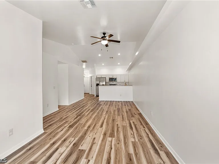 3520 SW 17th Ave — Photo 9
