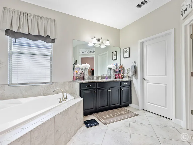 9650 Ivory Dr — Photo 12