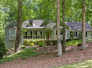 90 Lakeside Dr, Hiram, GA 30141