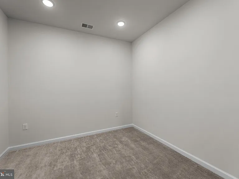 1 Culvert Dr #109 — Photo 8