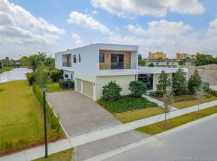 16670 N Botaniko Dr N, Weston, FL 33326