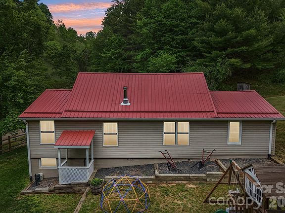 2nd image of 302 Battle Creek Dr