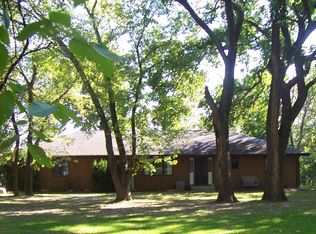 10506 E Creek Rd, Clinton, WI 53525