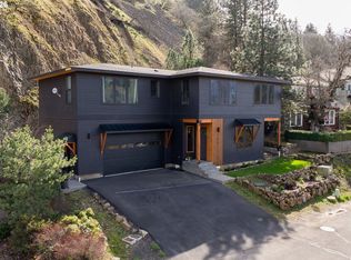 106 Cherry Hill Dr, Mosier, OR