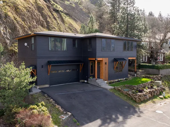 106 Cherry Hill Dr, Mosier, OR 97040