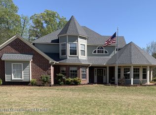358 Crockett Loop E, Hernando, MS 38632