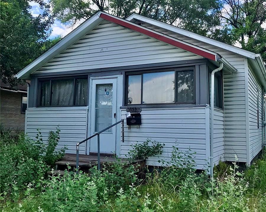 1st image of 2613 E 25th St