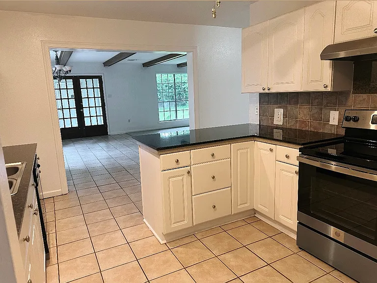 11666 Parkwood Dr — Photo 8
