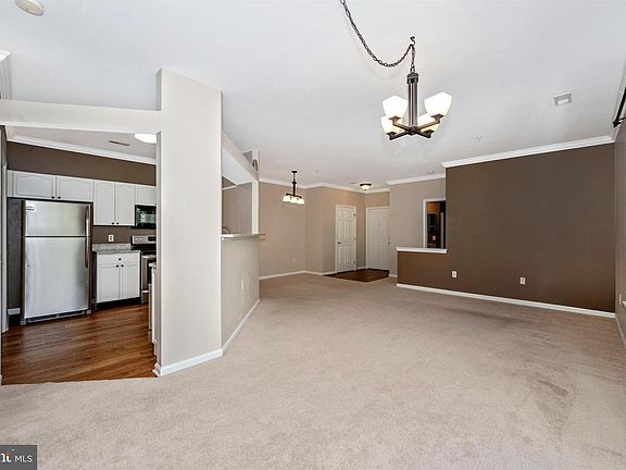 5th image of 8205 Blue Heron Dr APT 2C
