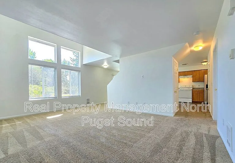 1205 Frontier Cir E #A — Photo 4