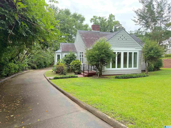 527 Rockridge Ave, Trussville, AL 35173