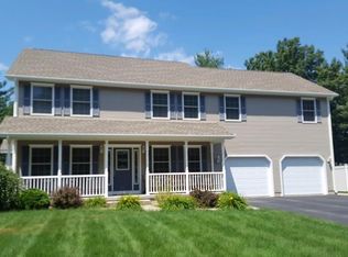 62 Barrington Dr, Springfield, MA 01129
