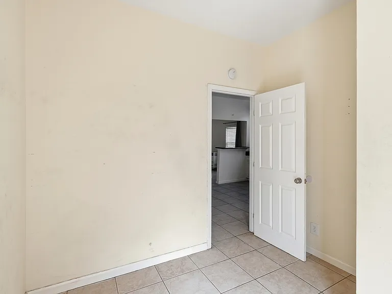 334 N Broadway Ave #334 — Photo 13