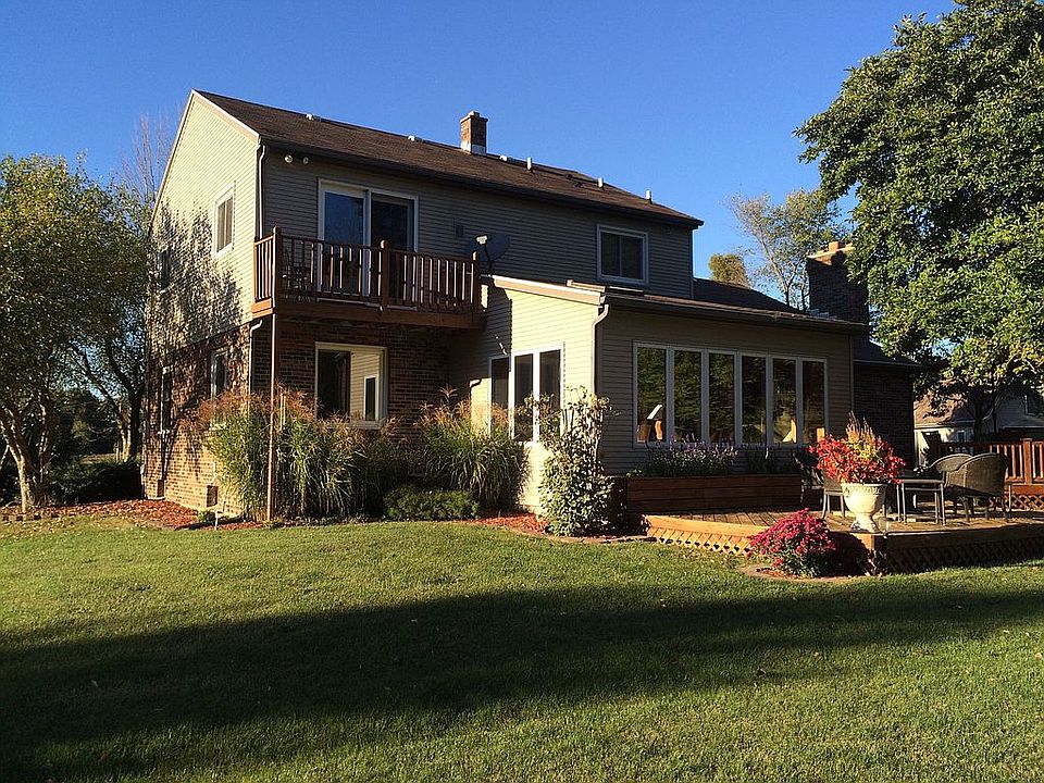 2nd image of 2456 Byron Rd