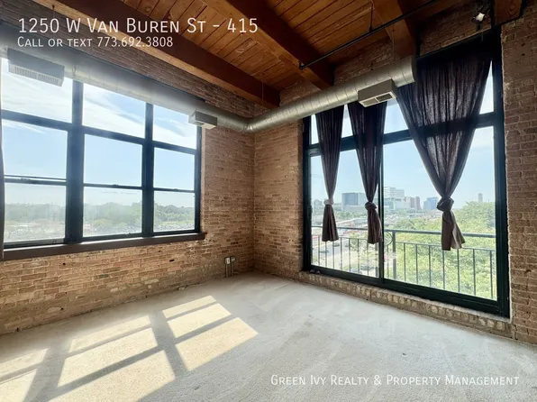 1250 W Van Buren St APT 415, Chicago, IL 60607