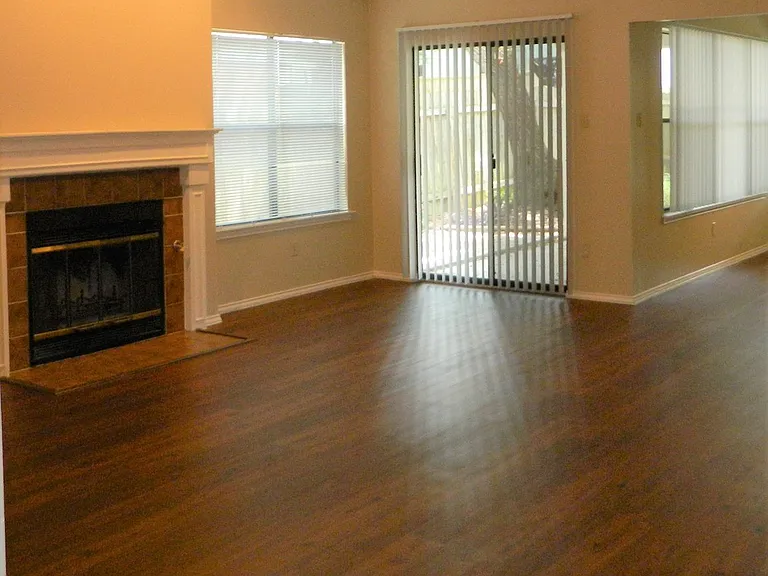 13108 Lubbock Ln — Photo 2