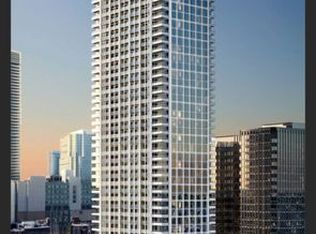 88 Queen St E #903, Toronto, ON M5C 0B6