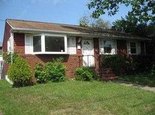 325 Murray Ave, Bellmawr, NJ 08031