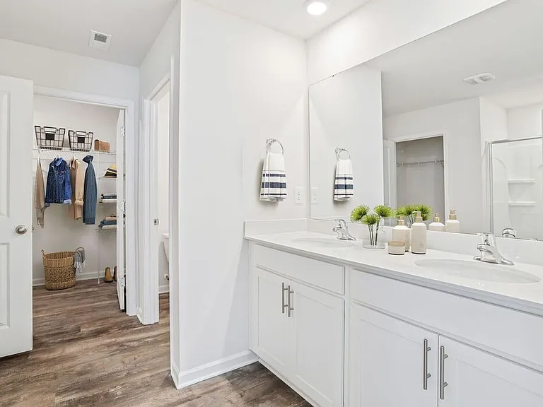 2112 Ryker Davis Ln — Photo 8