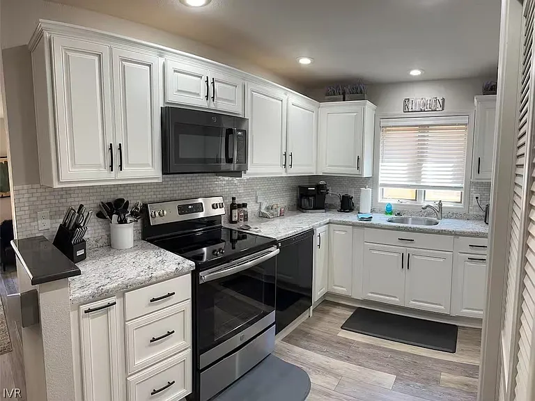 120 Village Blvd #98 — Photo 9