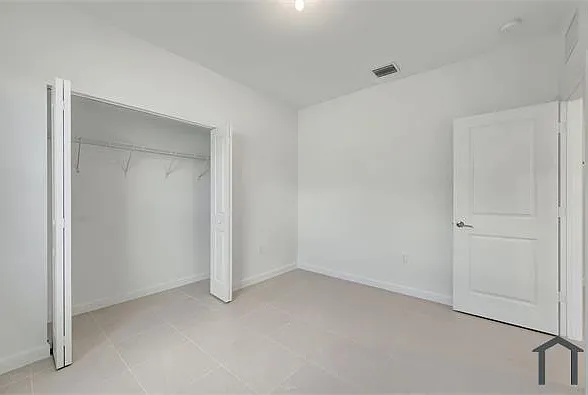 2811 SE 23rd Ter #2811 — Photo 30