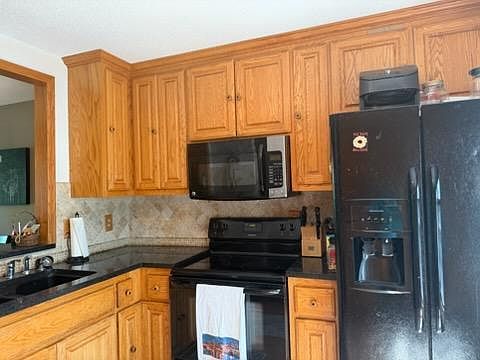 2nd image of 246 3rd Ave NE