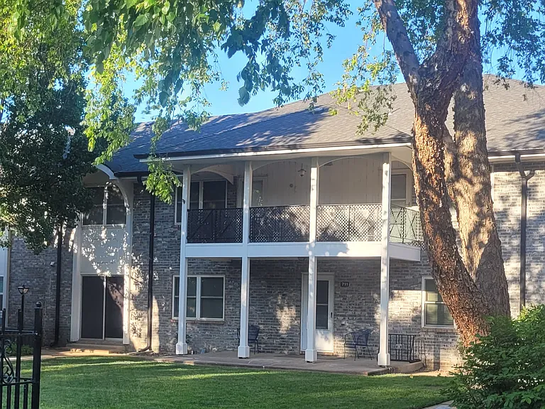 711 N Stackman Dr #D — Photo 33