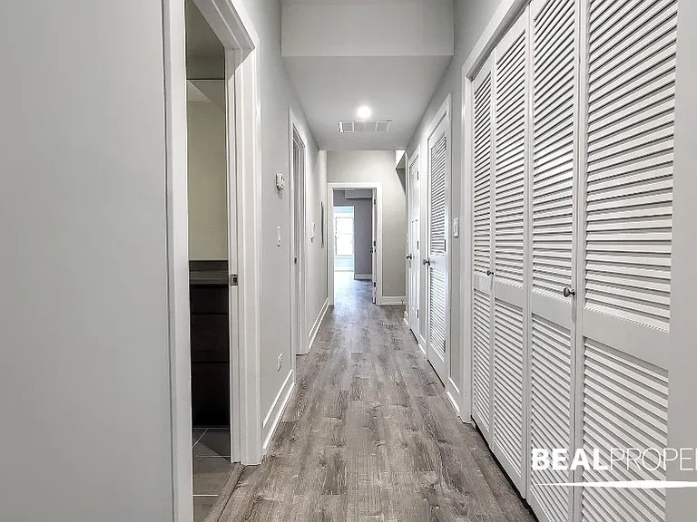 1002 Crain St #2 — Photo 15