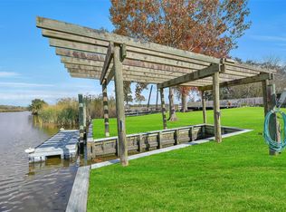2211 Bayou Dr, League City, TX 77573