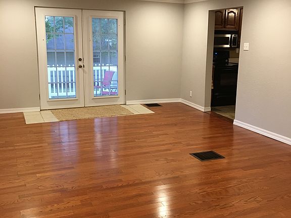 4th image of 804 N Missouri St