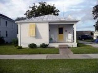1404 Evans St, Morehead City, NC 28557