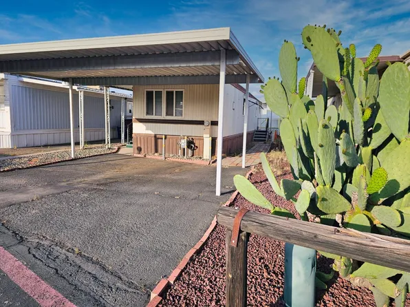 1724 Minnewawa Ave Space 90, Clovis, CA 93612