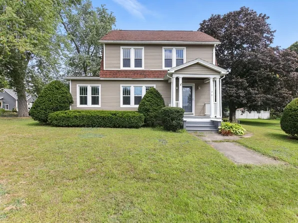 19 Fairview St, East Longmeadow, MA 01028