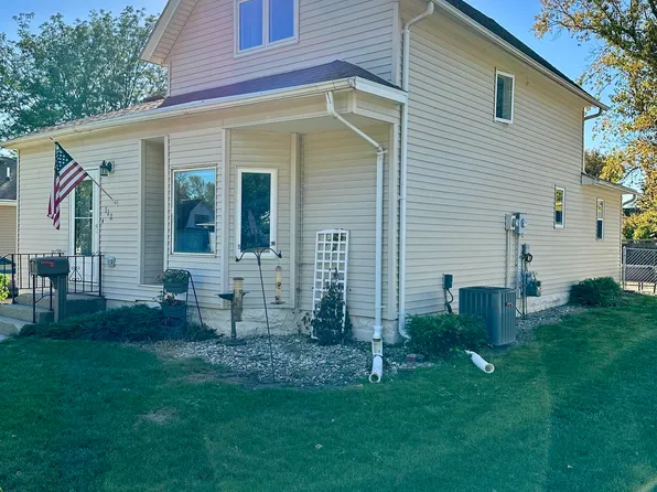 118 SW Park St, Luverne, MN 56156