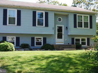 11805 Oakdale Ct, Locust Grove, VA 22508