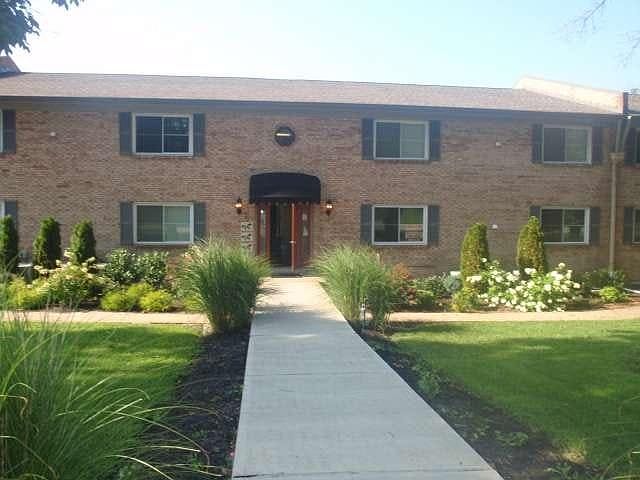 1st image of 828 Malabu Dr APT 112