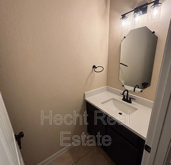 9209 Sawyer Fay Ln — Photo 13