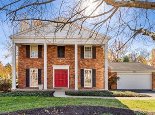 6084 Bayberry Dr, Cincinnati, OH 45242