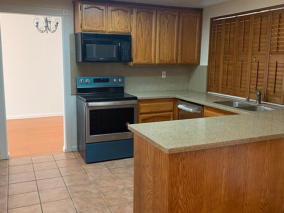 2nd image of 4035 Sea Forest Way