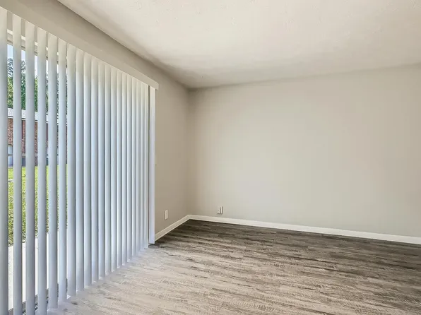 Lake Park Colonial Apartments, 1865 Edgewood Ave W #945375df0, Jacksonville, FL 32208