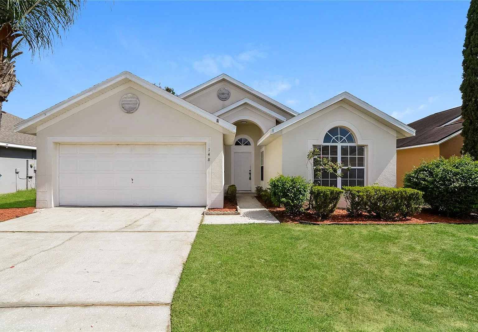4 bed, 1661 sqft, $2,300 — Photo 1