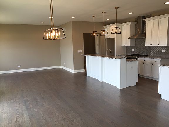 3rd image of 777 Richwood Ave