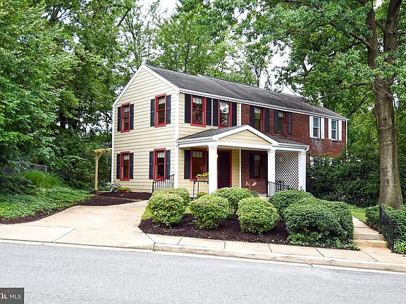 3rd image of 2623 Jefferson Dr