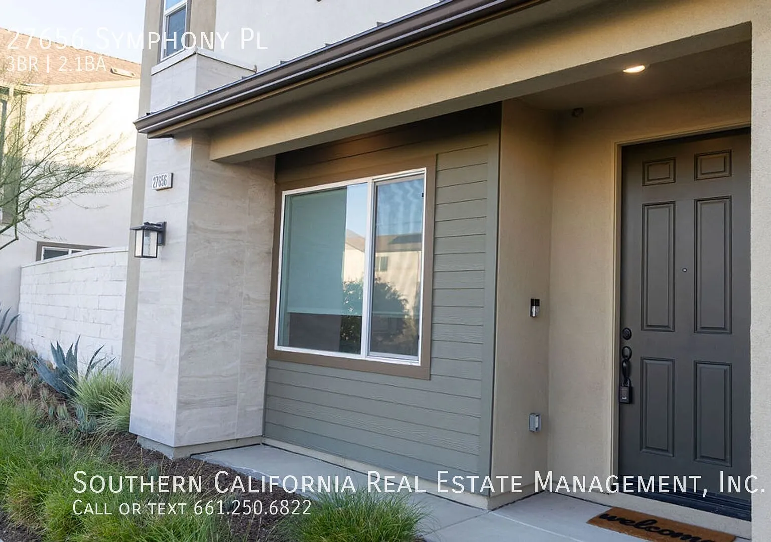 Three Bedroom Townhouse with a Loft and Solar in Five Point — Photo 3