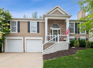 15330 W 156th St, Olathe, KS 66062